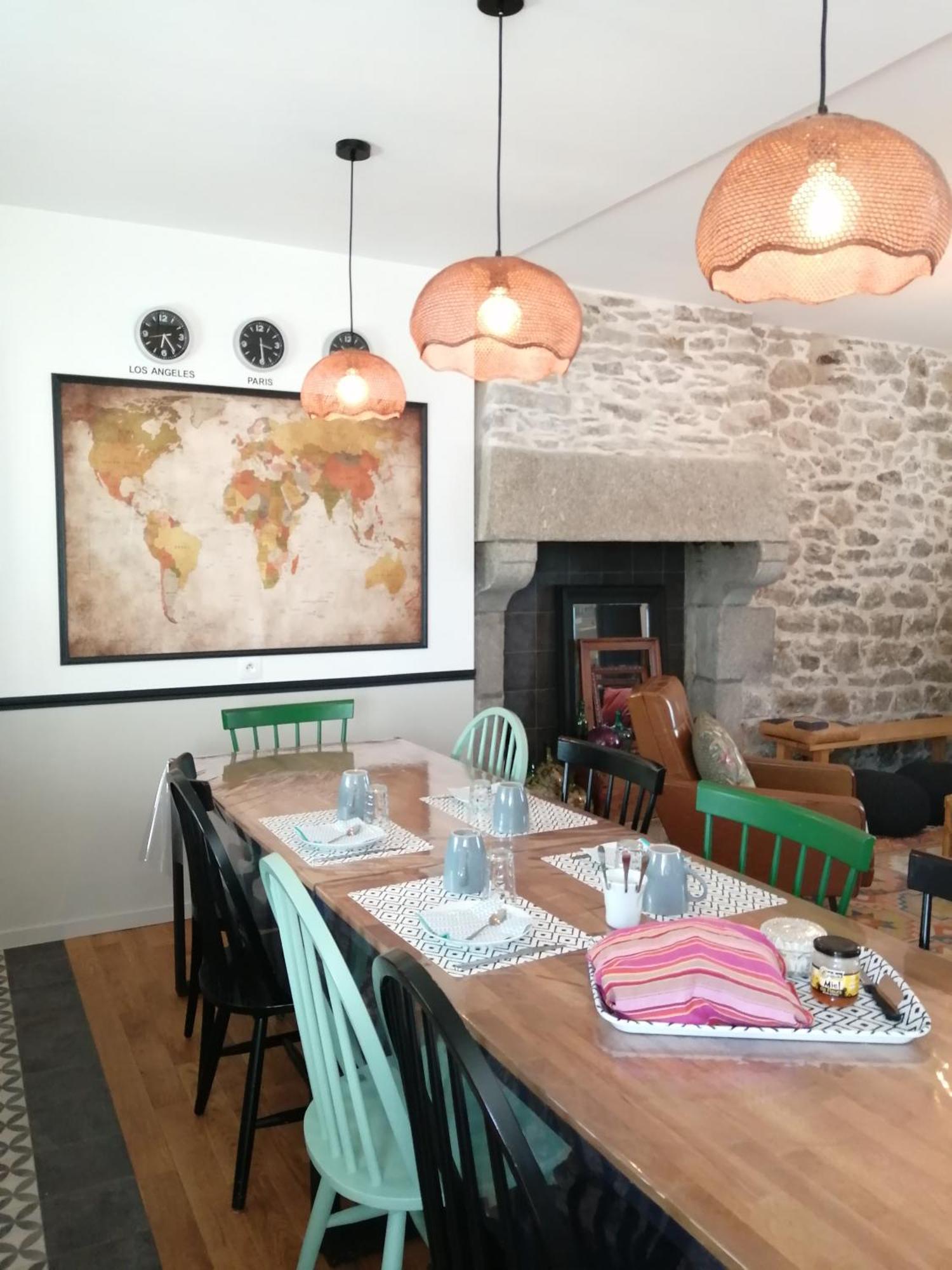 Lesneven Le Quai 18 Bed & Breakfast エクステリア 写真