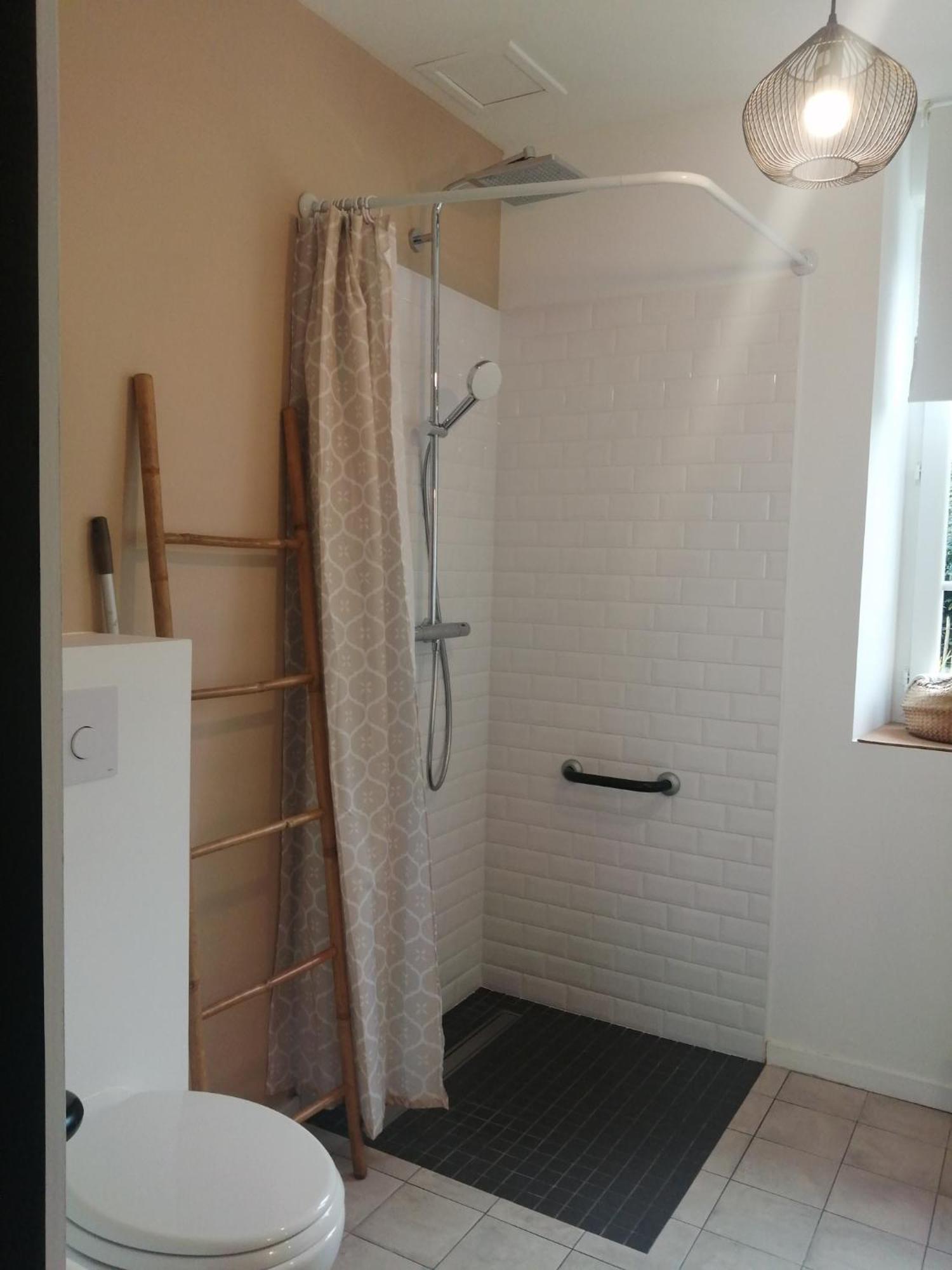 Lesneven Le Quai 18 Bed & Breakfast エクステリア 写真